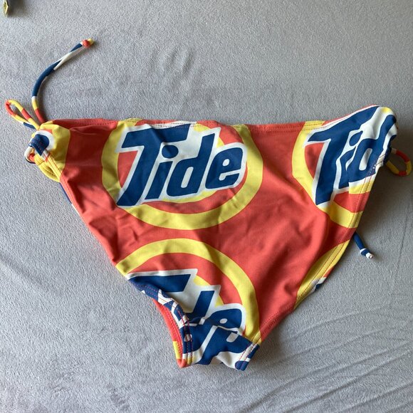 Vintage Cynthia Rowley, Unique Graphic Tide Soap String Bikini Set, sold as is - Picture 7 of 8